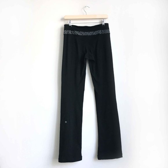 ⚡️SOLD⚡️ lululemon high-rise groove pant - size 6 - Picture 3 of 8